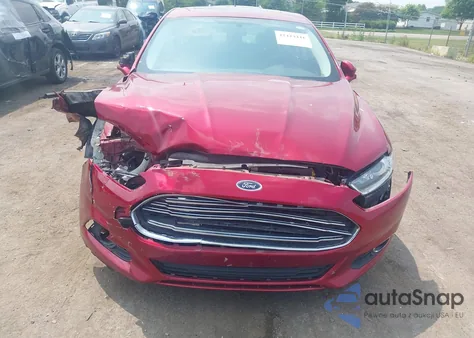 2013 Ford Fusion Se z USA, uszkodzony, nr VIN 3FA6P0H76DR322208